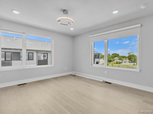 Building Photo - 953 Smart Town Dr