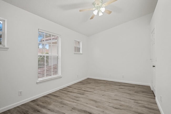 Building Photo - 9808 Porta Leona Ln