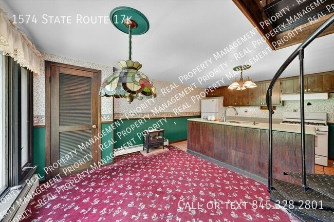 Building Photo - 1574 NY-17K
