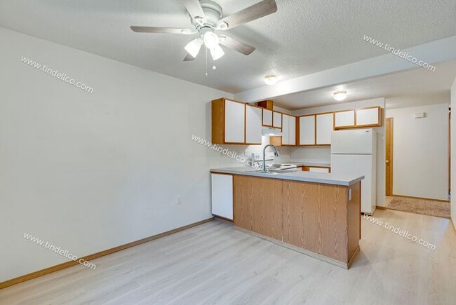 Building Photo - Spacious Pet-Friendly Ground Level Unit w/...