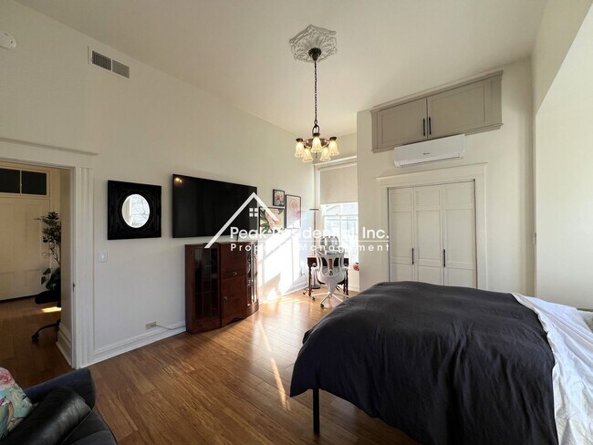 Building Photo - 14thSt610