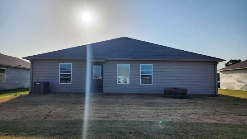 Building Photo - 2606 S Silver St