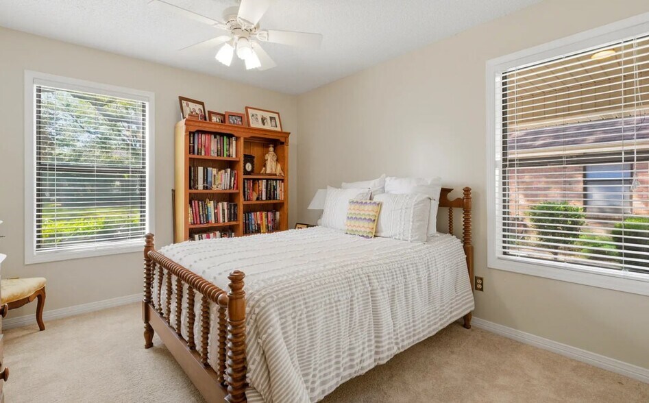 Building Photo - 11243 Merganser Way