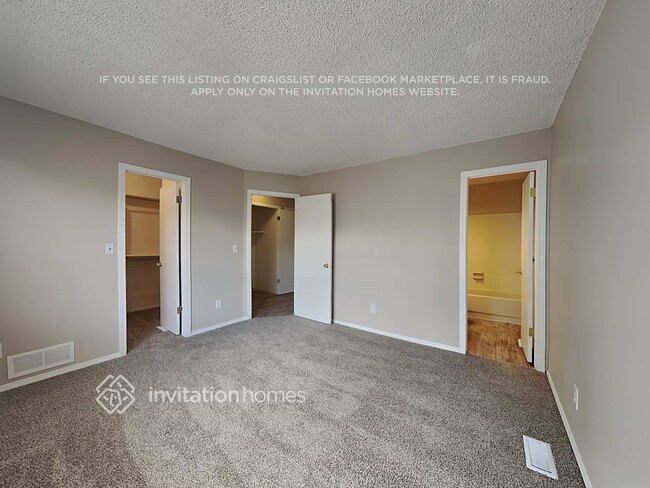 Building Photo - 12053 Ivanhoe Cir