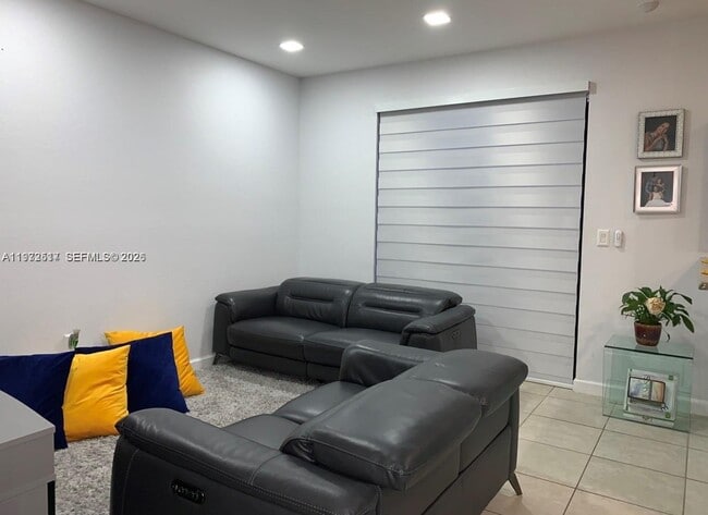 Building Photo - 3392 W 90th Terrace