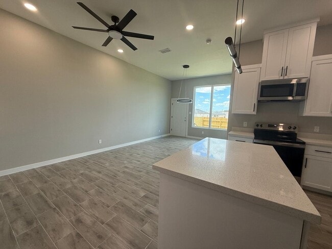Building Photo - 130 Faith Dr