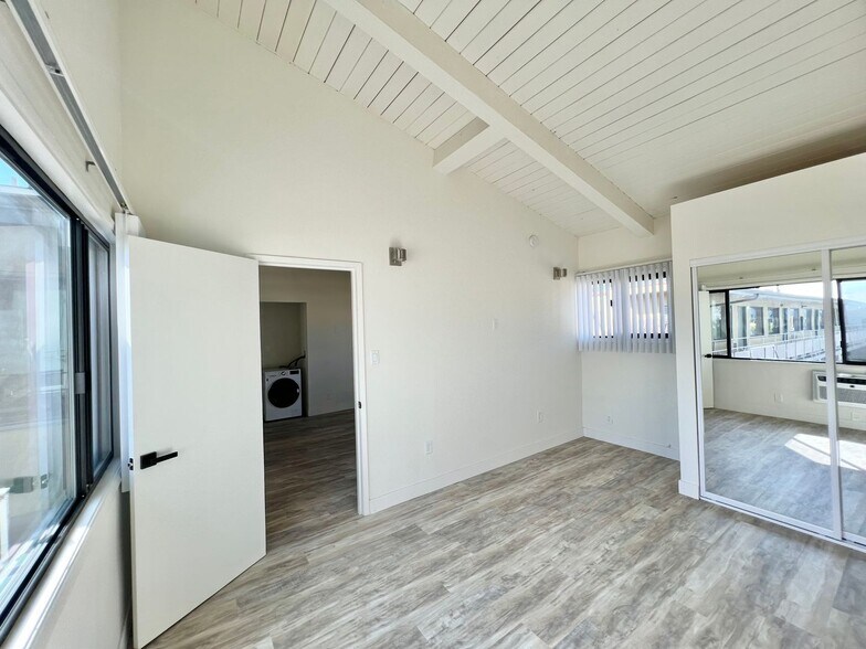 Building Photo - 3538 Keystone Av