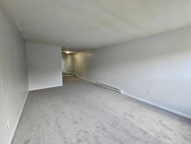 Building Photo - 34 A Padanaram Rd
