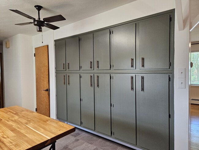 Building Photo - 1307 Harris St