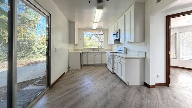 Building Photo - 5000 Mill Creek Rd