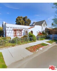 Building Photo - 1289 W 22nd St