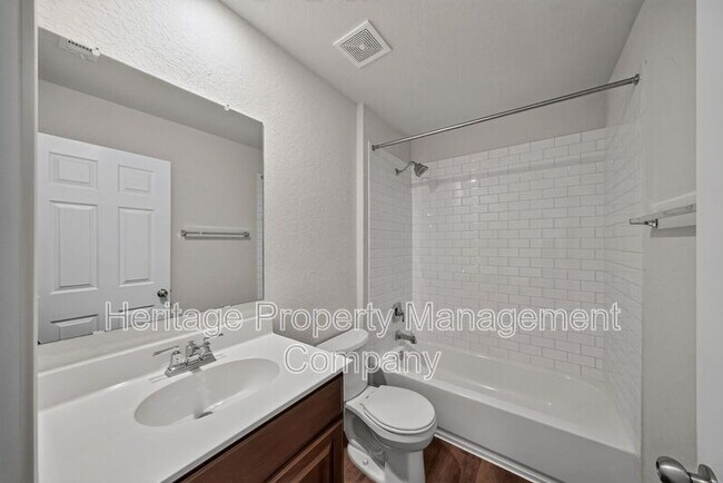 Building Photo - 6326 Willow Point Blvd