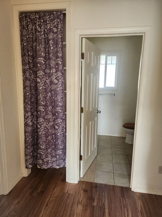 Building Photo - STATUS: AVAILABLE-  |R281h| $1495.00
