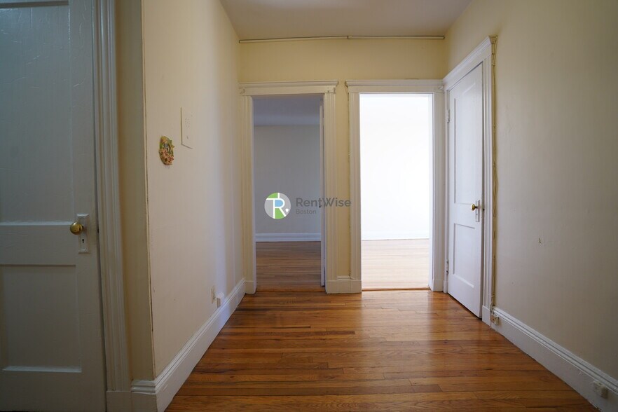 Primary Photo - 131 Washington St