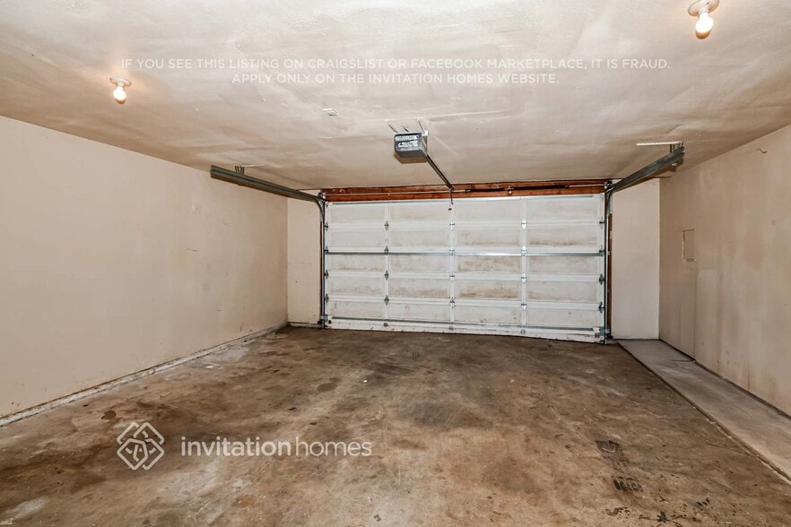 Building Photo - 4243 SW 323rd St