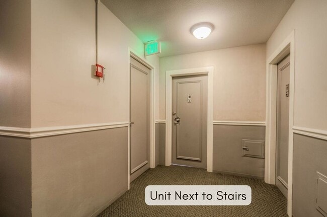 Building Photo - Spacious 1 bedroom home in the heart of Ha...