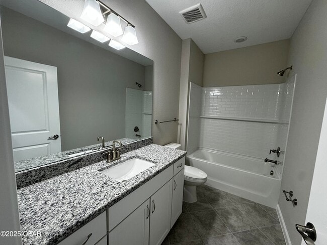 Building Photo - 9022 Parrot Pl