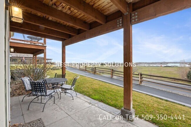 Building Photo - 6432 Melby Way NE