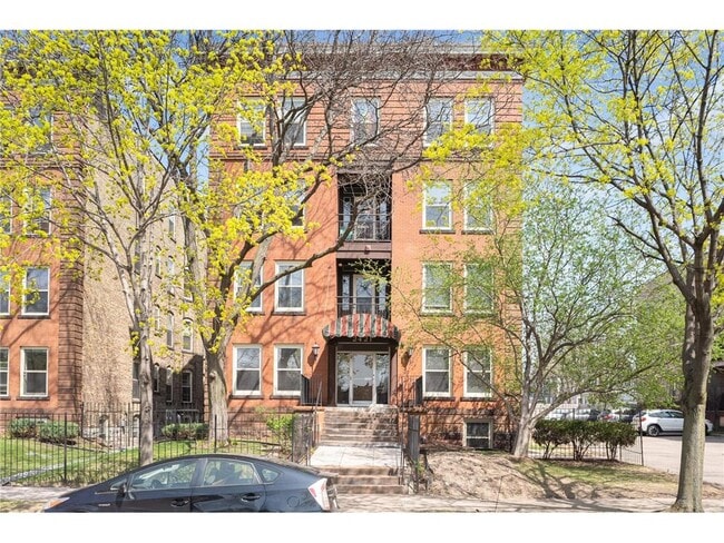 Building Photo - 2421 Emerson Ave S