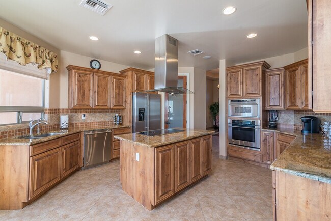 Building Photo - 37023 N 12th St