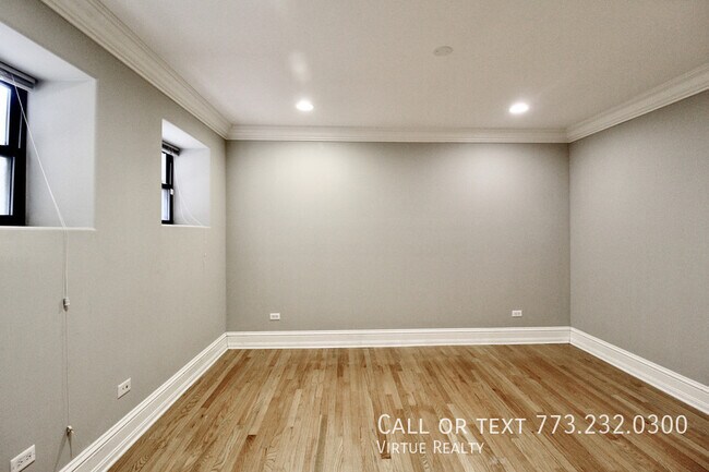 Building Photo - 5528 S Indiana Ave