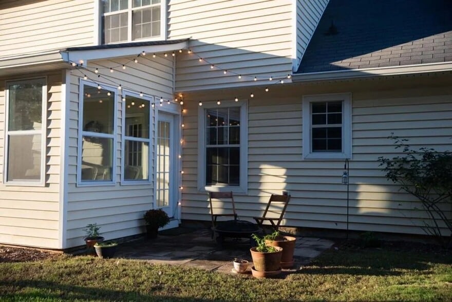 Building Photo - 2070 Emerald Dr