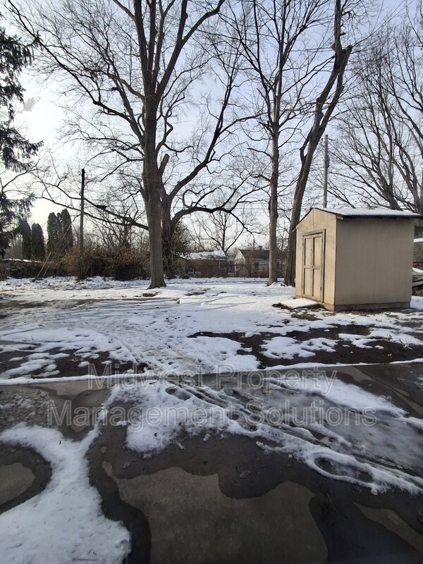 Building Photo - 833 Indiana Ave