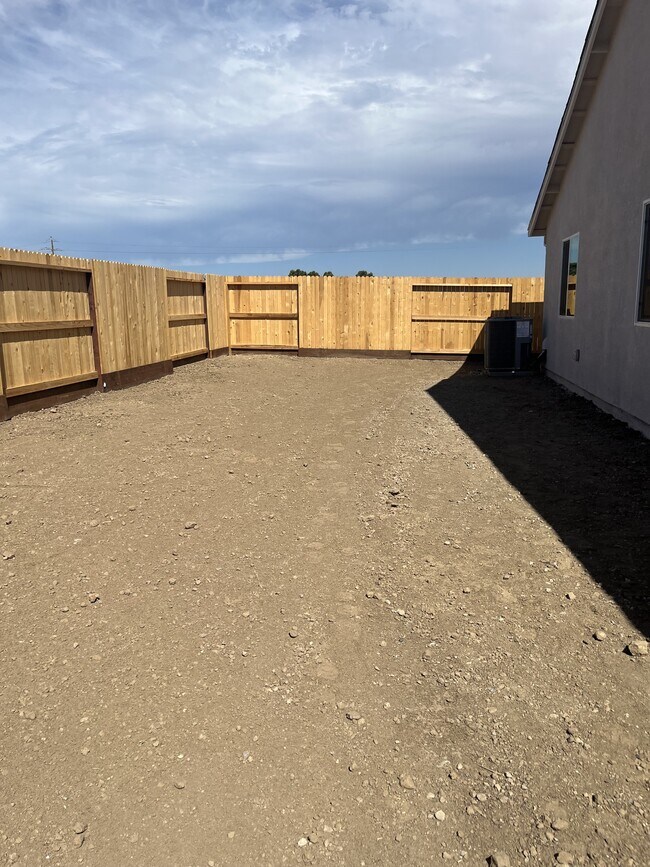 Building Photo - 2187 Orlin Dr