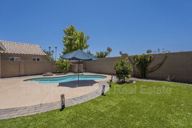Building Photo - 1441 W Shellfish Dr