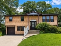 Building Photo - 676 Bohemia Pkwy