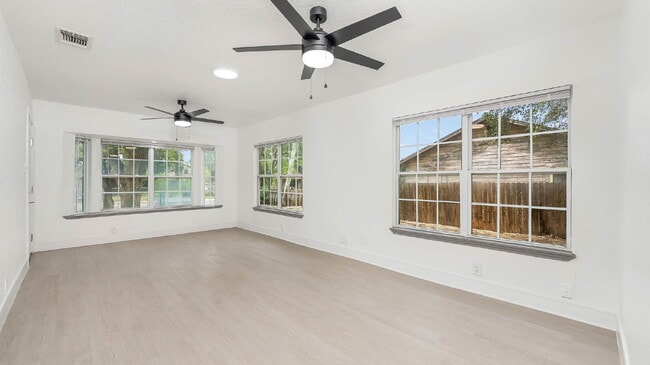 Building Photo - 1135 Ceralvo St