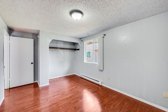 Building Photo - 9785 SW Lookout Terrace