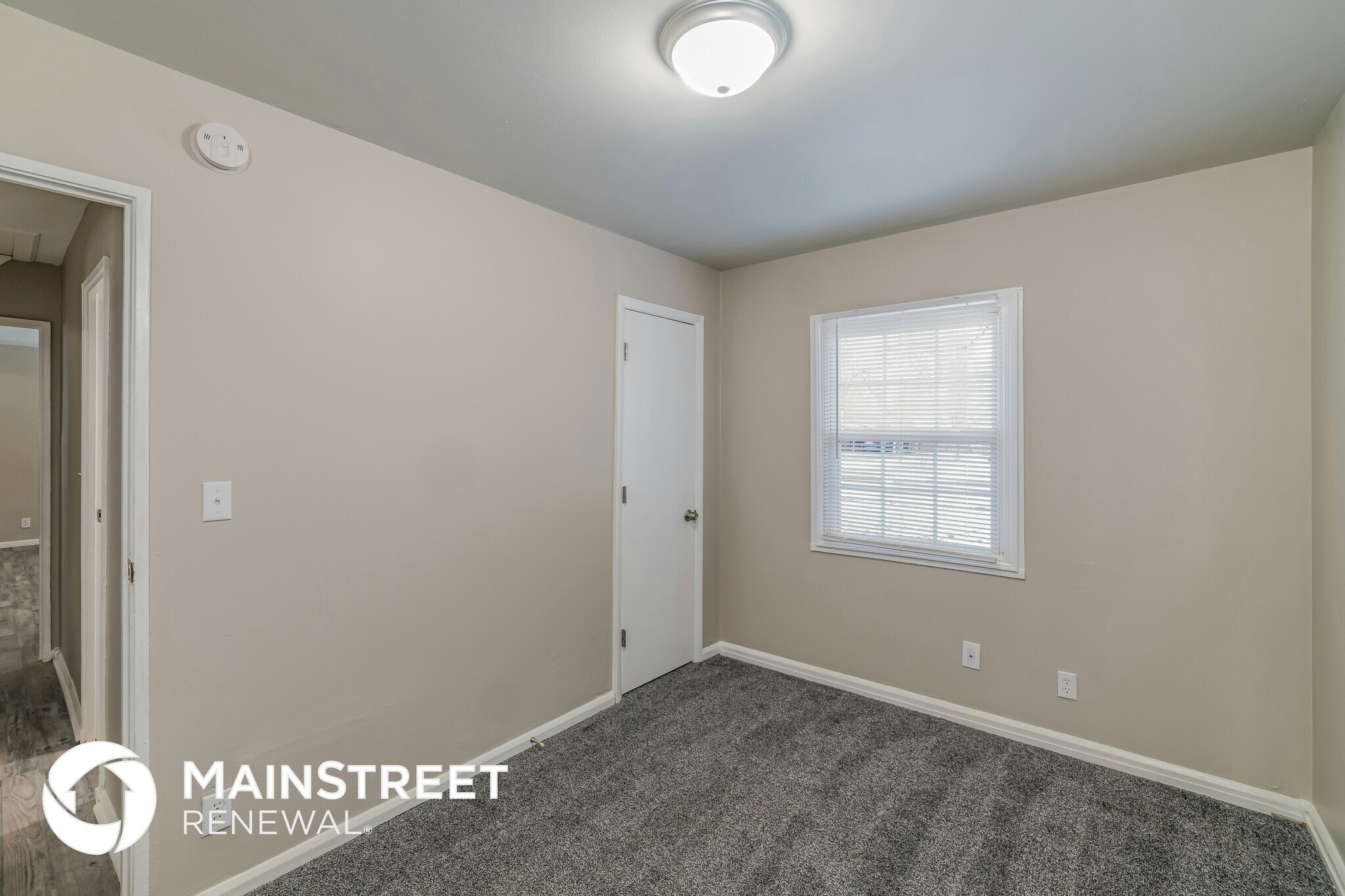 Building Photo - 5810 Alanadale Dr