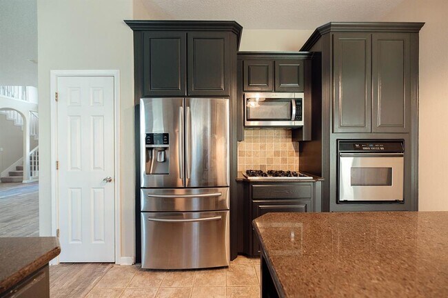 Building Photo - 27210 Afton Way