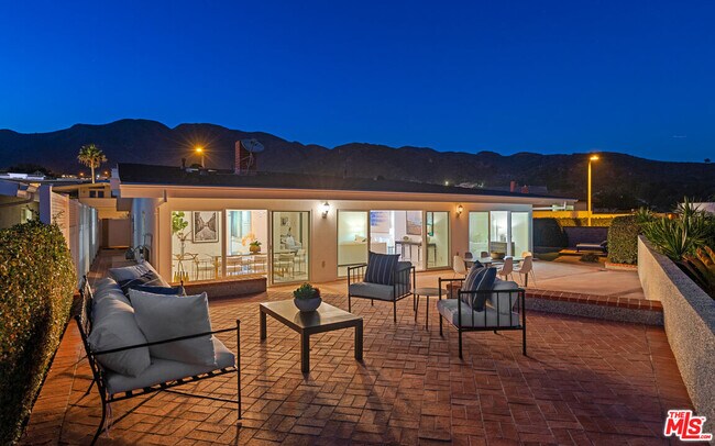 Building Photo - 18100 Wakecrest Dr