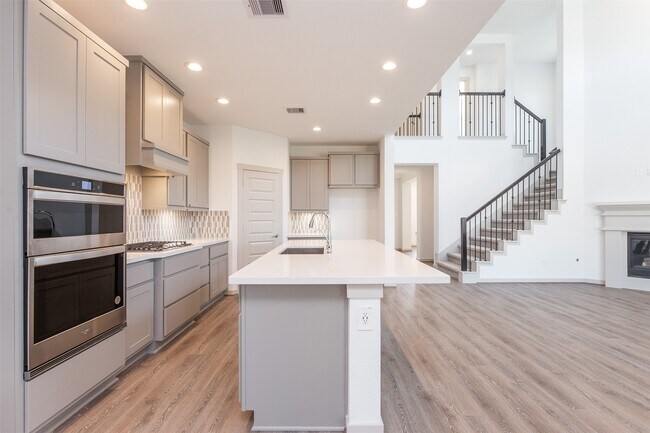 Building Photo - 29502 Red Rocks Pk Dr