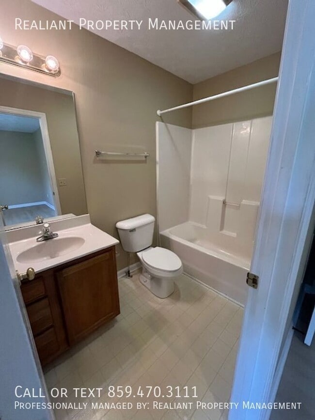 Building Photo - 155 Garnet Dr