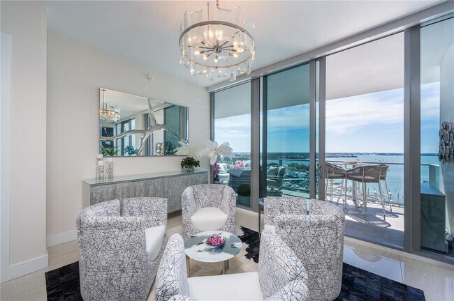 Building Photo - 1155 N Gulfstream Ave