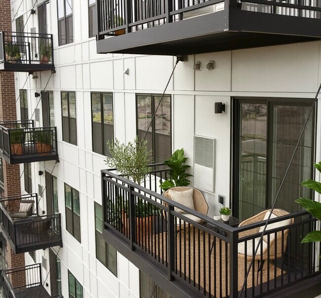 Building Photo - 250 McHenry Rd