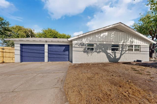 Building Photo - 4801 Hollowbrook Rd
