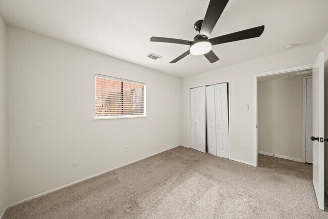 Building Photo - 6711 Pickett Dr