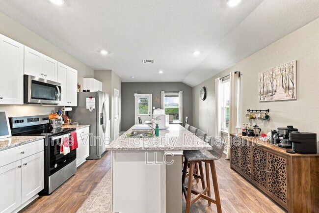 Building Photo - 3107 Lindenwood Wy