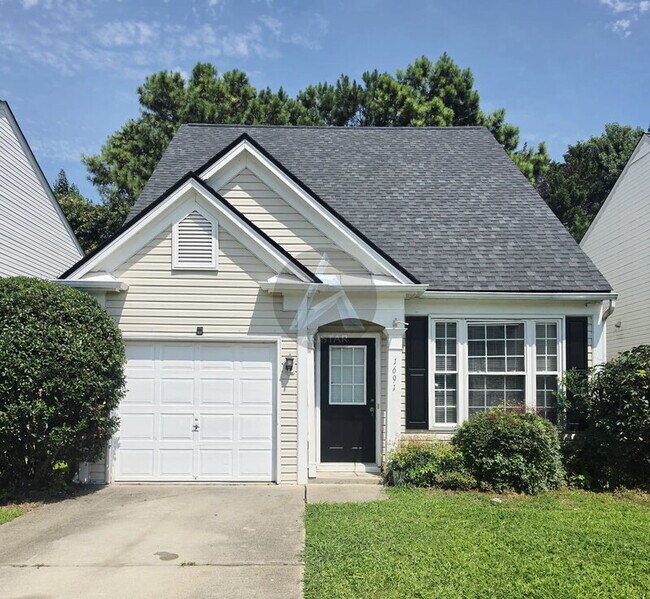 Building Photo - 1691 Woodsford Rd