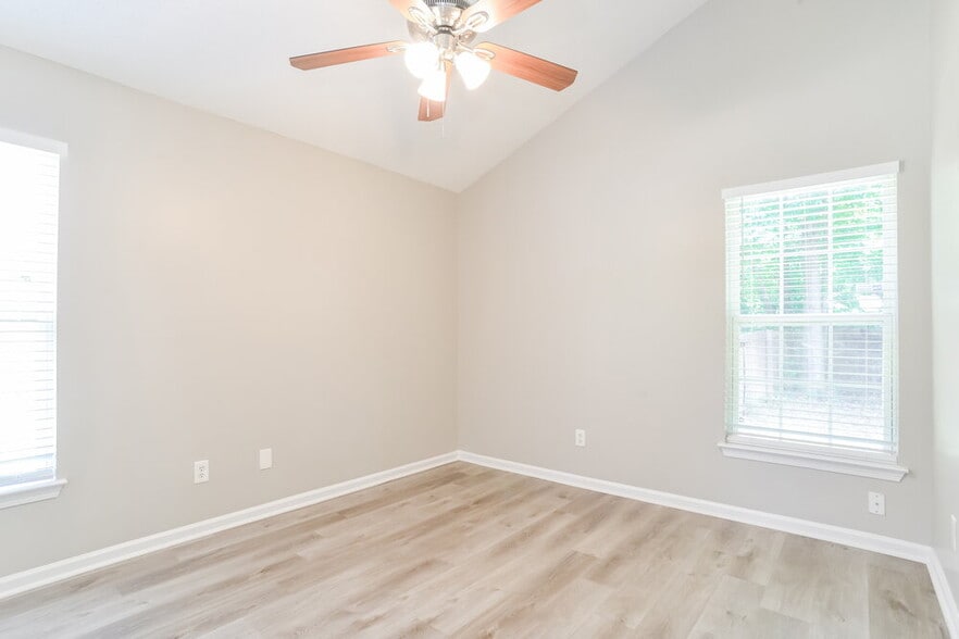 Building Photo - 4148 Canyon Creek Ln