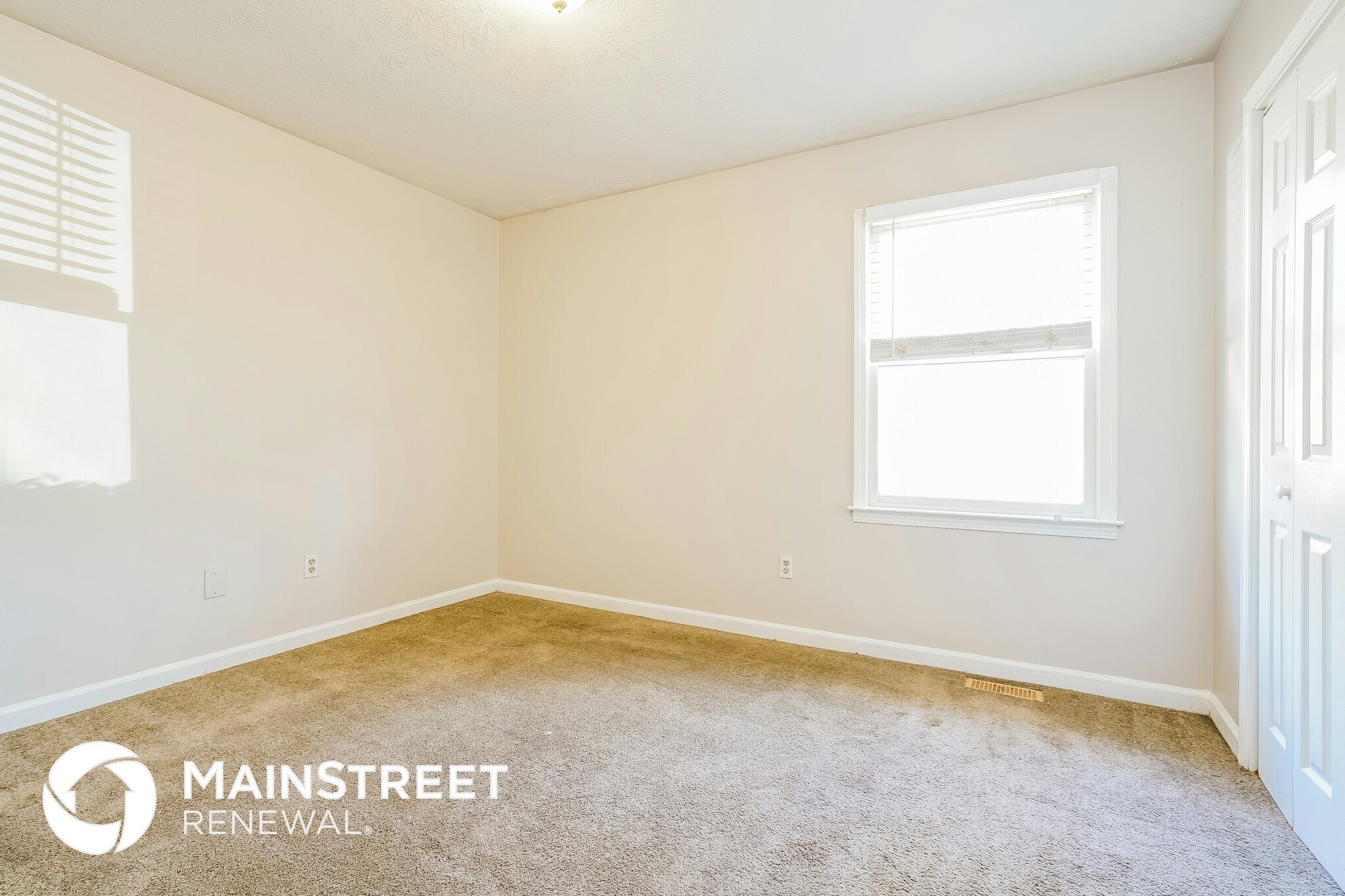 Building Photo - 315 Bakers Bridge Cir