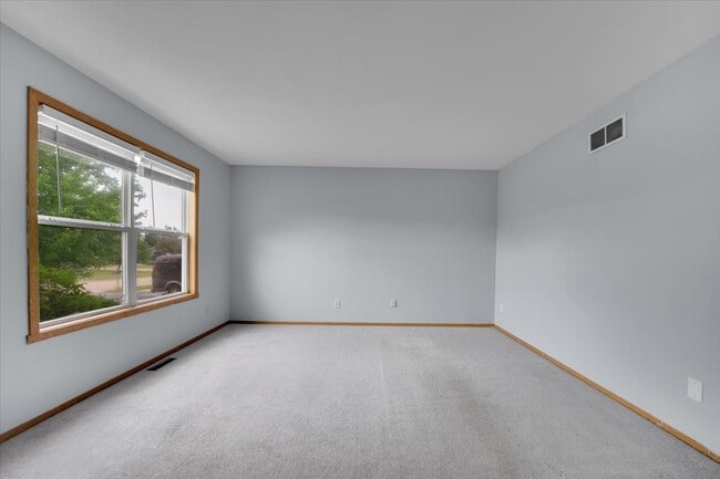 Building Photo - 6621 Samantha Ln