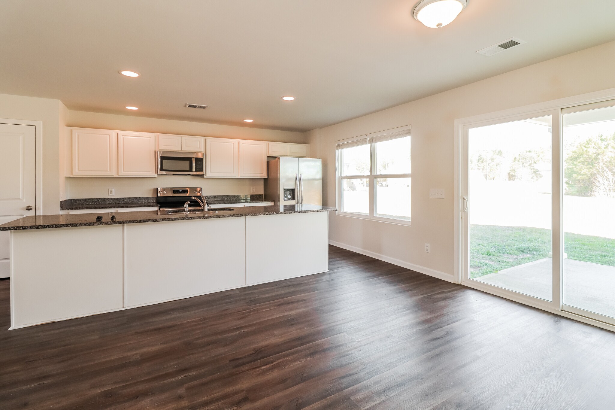 Building Photo - 132 Tondee Wy