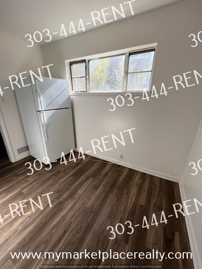 Building Photo - Nice house - 3 Bedroom, 1 bedroom