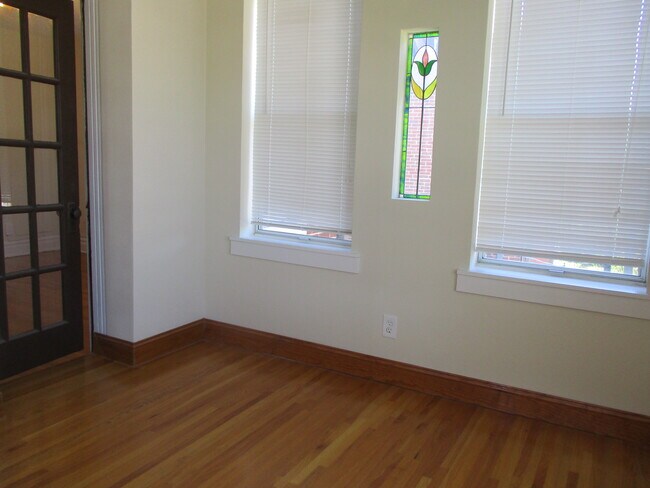 Building Photo - 1079 Terrace Dr