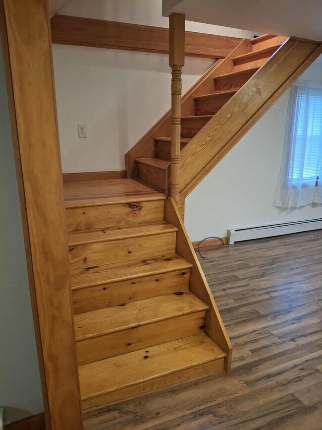 Building Photo - 79 Harris St